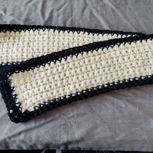 HANDMADE Cruella Scarf
